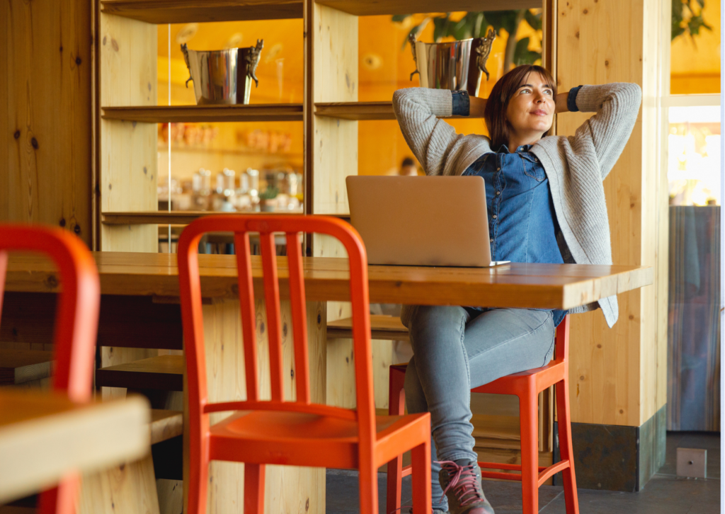 Hoe ga je veerkrachtig door de overgang. Flexible pauzes voor vrouwelijke medewerkers. 